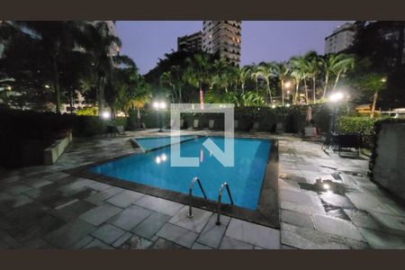 Apartamento para alugar com 55m², 1 quarto e 1 vaga Apartamento para alugar com 55m², 1 quarto e 1 vagaÁrea comum - Piscina