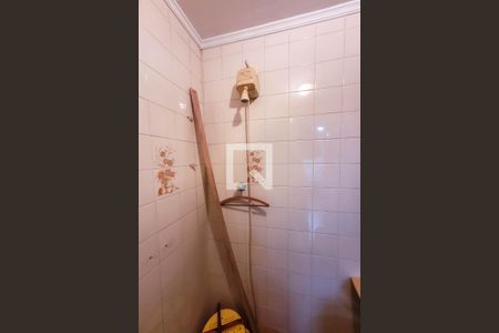 Casa à venda com 210m², 3 quartos e 2 vagas Casa à venda com 210m², 3 quartos e 2 vagasBanheiro de serviço