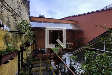 Casa à venda com 210m², 3 quartos e 2 vagas Casa à venda com 210m², 3 quartos e 2 vagasVaranda Quarto 3 - Suíte