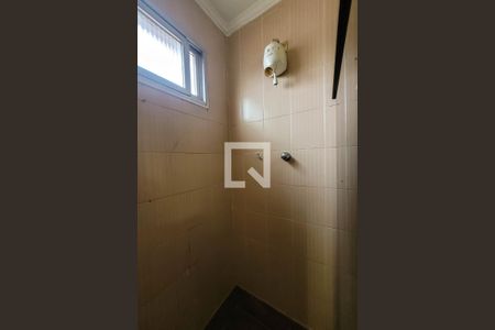 Casa à venda com 210m², 3 quartos e 2 vagas Casa à venda com 210m², 3 quartos e 2 vagasBanheiro Social