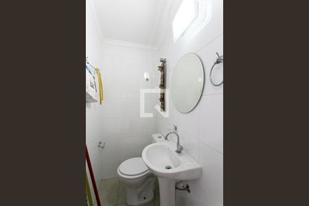 Casa à venda com 180m², 3 quartos e 4 vagasBanheiro da Garagem
