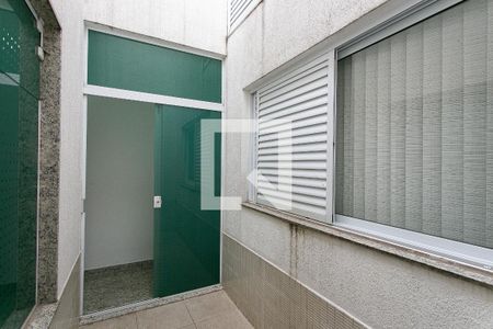 Casa à venda com 180m², 3 quartos e 4 vagasJardim de Inverno