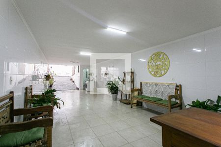 Casa à venda com 180m², 3 quartos e 4 vagasGaragem