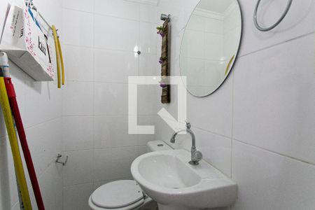 Casa à venda com 180m², 3 quartos e 4 vagasBanheiro da Garagem