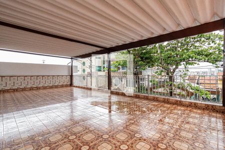 Casa para alugar com 130m², 3 quartos e 1 vaga Casa para alugar com 130m², 3 quartos e 1 vagaTerraço