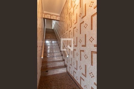 Casa para alugar com 130m², 3 quartos e 1 vaga Casa para alugar com 130m², 3 quartos e 1 vagaEscada Externa