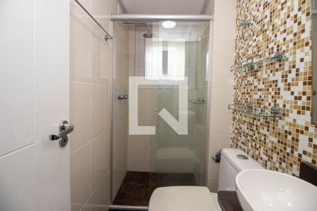 Banheiro de kitnet/studio à venda com 1 quarto, 55m² em Independência, Porto Alegre
