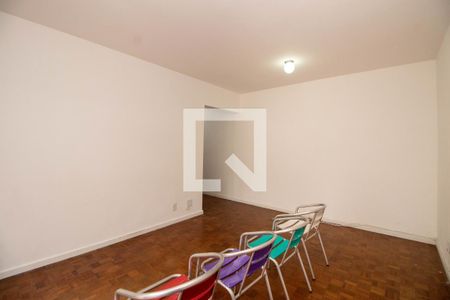 Quarto e Sala de kitnet/studio à venda com 1 quarto, 55m² em Independência, Porto Alegre