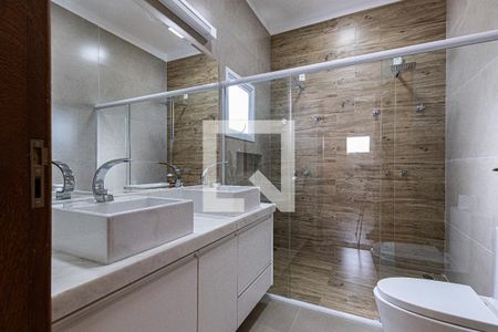 Casa de condomínio para alugar com 308m², 4 quartos e 4 vagasBanheiro da suite master