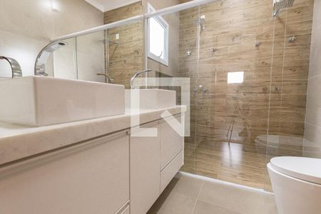 Casa de condomínio para alugar com 308m², 4 quartos e 4 vagasbanheiro da Suite master