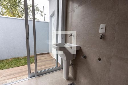 Casa de condomínio para alugar com 308m², 4 quartos e 4 vagasÁrea de Serviço