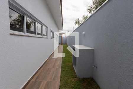 Casa de condomínio para alugar com 308m², 4 quartos e 4 vagasÁrea Externa