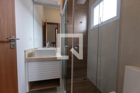 Casa de condomínio para alugar com 308m², 4 quartos e 4 vagasbanheiro corredor