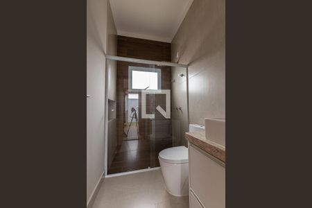 Casa de condomínio para alugar com 308m², 4 quartos e 4 vagasBanheiro da Suíte 2