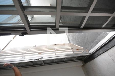 Apartamento para alugar com 80m², 2 quartos e 1 vagaÁrea de Serviço