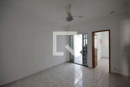 Sala de apartamento para alugar com 2 quartos, 80m² em Irajá, Rio de Janeiro