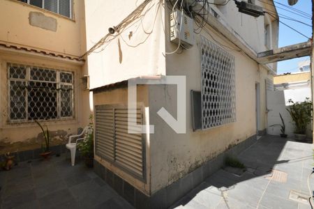 Apartamento para alugar com 80m², 2 quartos e 1 vagaFachada