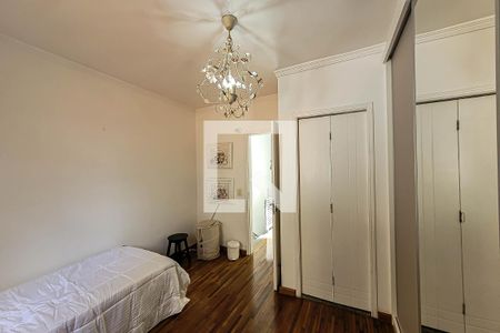 Casa à venda com 241m², 3 quartos e 3 vagasQuarto 2 - Suíte