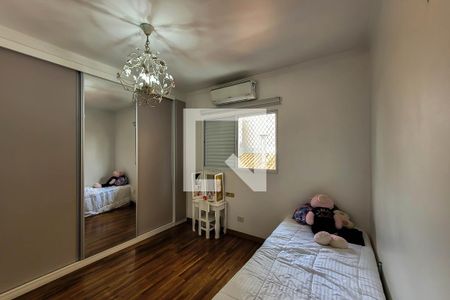 Casa à venda com 241m², 3 quartos e 3 vagasQuarto 2 - Suíte