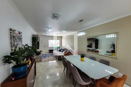 Casa à venda com 241m², 3 quartos e 3 vagasSala de Jantar