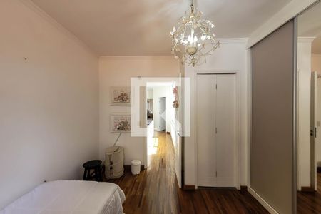 Casa à venda com 241m², 3 quartos e 3 vagasQuarto 2 - Suíte