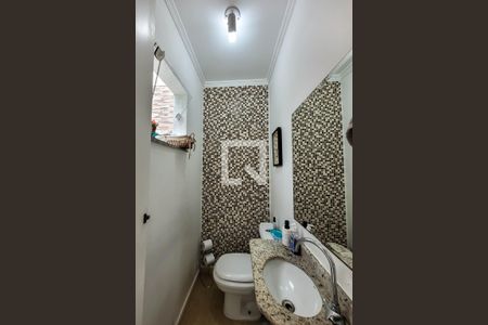 Casa à venda com 241m², 3 quartos e 3 vagasLavabo