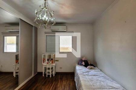 Casa à venda com 241m², 3 quartos e 3 vagasQuarto 2 - Suíte