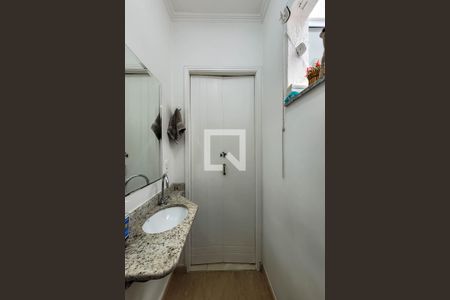 Casa à venda com 241m², 3 quartos e 3 vagasLavabo
