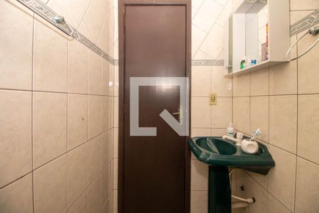 Casa à venda com 280m², 3 quartos e 1 vaga Casa à venda com 280m², 3 quartos e 1 vagaBanheiro Social