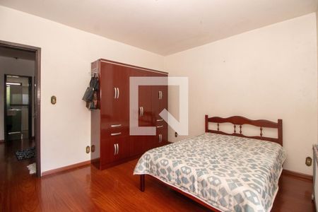 Casa à venda com 280m², 3 quartos e 1 vaga Casa à venda com 280m², 3 quartos e 1 vagaSuíte