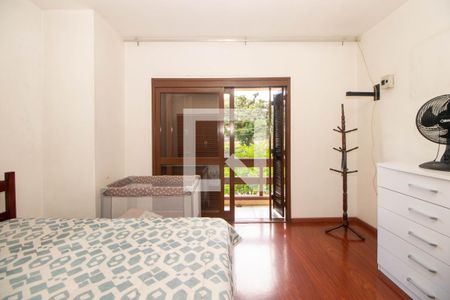 Casa à venda com 280m², 3 quartos e 1 vaga Casa à venda com 280m², 3 quartos e 1 vagaSuíte