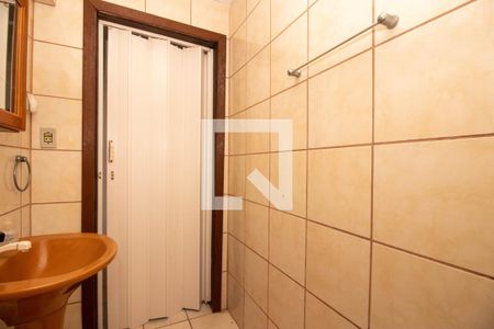 Casa à venda com 280m², 3 quartos e 1 vaga Casa à venda com 280m², 3 quartos e 1 vagaSótão - Banheiro Auxiliar