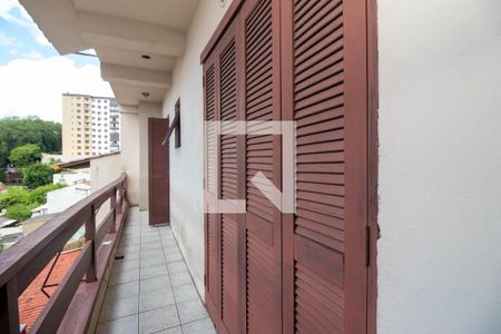 Casa à venda com 280m², 3 quartos e 1 vaga Casa à venda com 280m², 3 quartos e 1 vagaVaranda do Quarto 1
