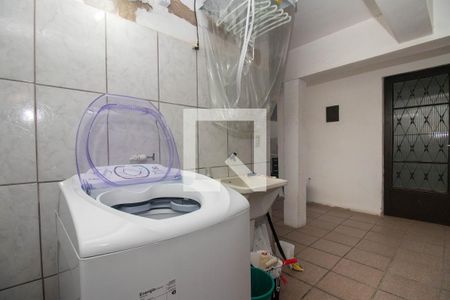 Casa à venda com 280m², 3 quartos e 1 vaga Casa à venda com 280m², 3 quartos e 1 vagaSótão - Área de Serviço