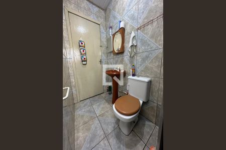 Casa à venda com 130m², 2 quartos e 1 vagaBanheiro