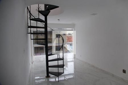 Apartamento à venda com 130m², 2 quartos e 2 vagasSala