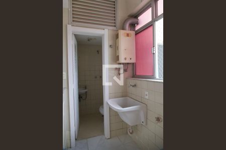 Apartamento à venda com 130m², 2 quartos e 2 vagasÁrea serviço