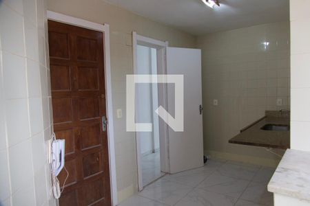 Apartamento à venda com 130m², 2 quartos e 2 vagasCozinha