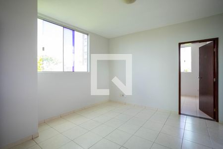 Sala de apartamento para alugar com 2 quartos, 60m² em Vila Rosa, Goiânia