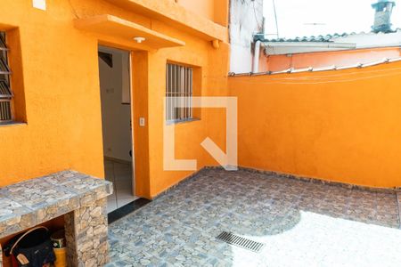 Casa à venda com 50m², 2 quartos e sem vagaQuintal