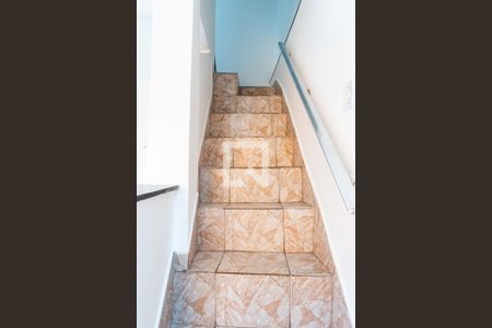 Casa à venda com 50m², 2 quartos e sem vagaEscada