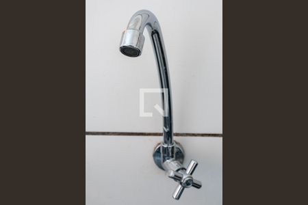 Sala/Cozinha - Torneira de casa à venda com 2 quartos, 50m² em Vila do Encontro, São Paulo