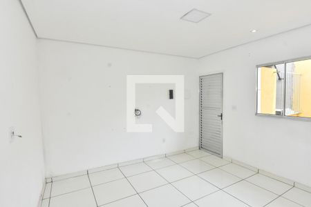 Sala de casa para alugar com 2 quartos, 53m² em Cidade São Mateus, São Paulo