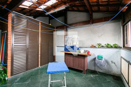 Casa à venda com 200m², 3 quartos e 5 vagasVaranda