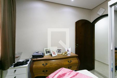 Quarto 2 de casa à venda com 3 quartos, 200m² em Vila Carrão, São Paulo