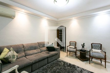 Sala de casa à venda com 3 quartos, 200m² em Vila Carrão, São Paulo