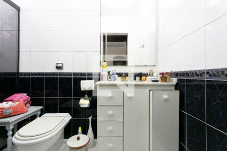 Casa à venda com 200m², 3 quartos e 5 vagasBanheiro da Suíte