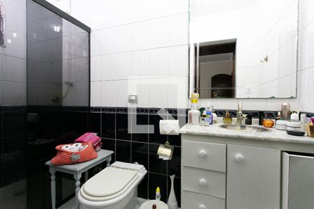 Casa à venda com 200m², 3 quartos e 5 vagasBanheiro da Suíte