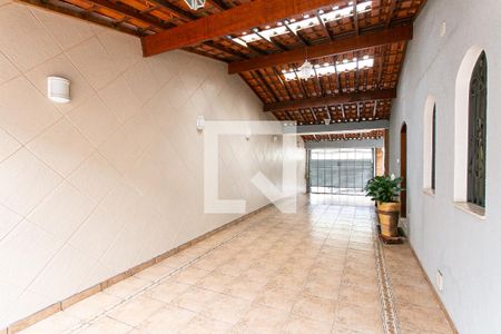 Casa à venda com 200m², 3 quartos e 5 vagasQuintal e Garagem