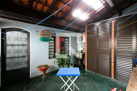 Casa à venda com 200m², 3 quartos e 5 vagasVaranda